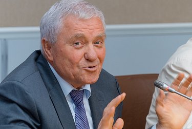 Состоялась презентация книги о региональном парламенте